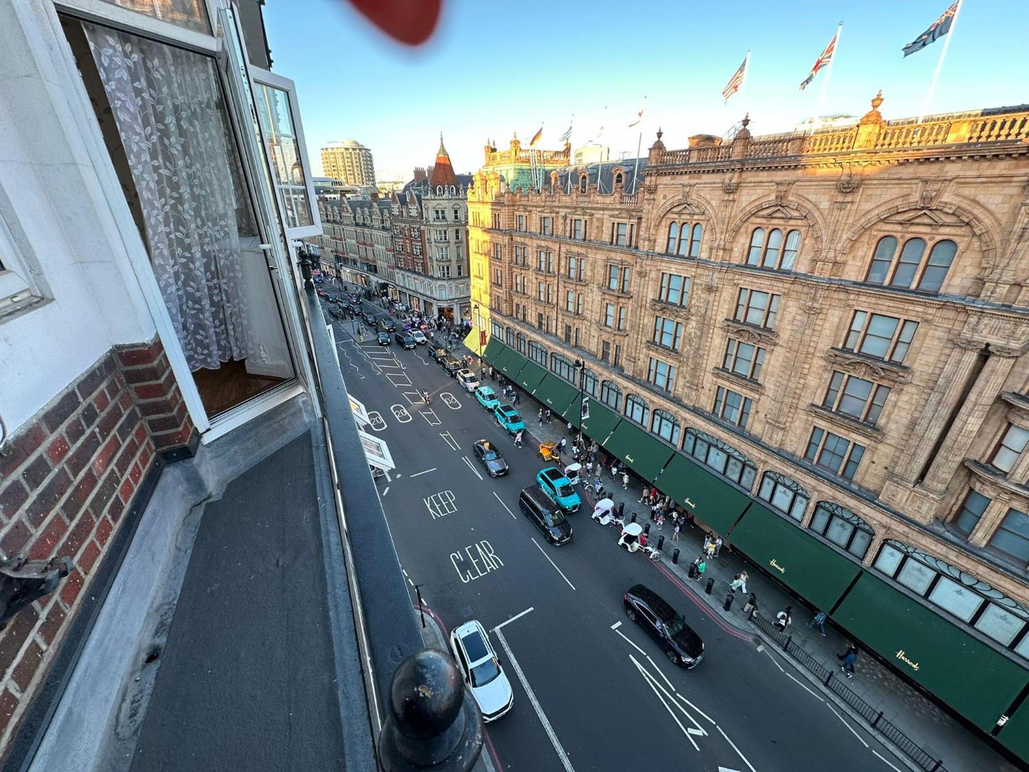 Knightsbridge Luxurious Residence - Facing Harrods 伦敦 外观 照片
