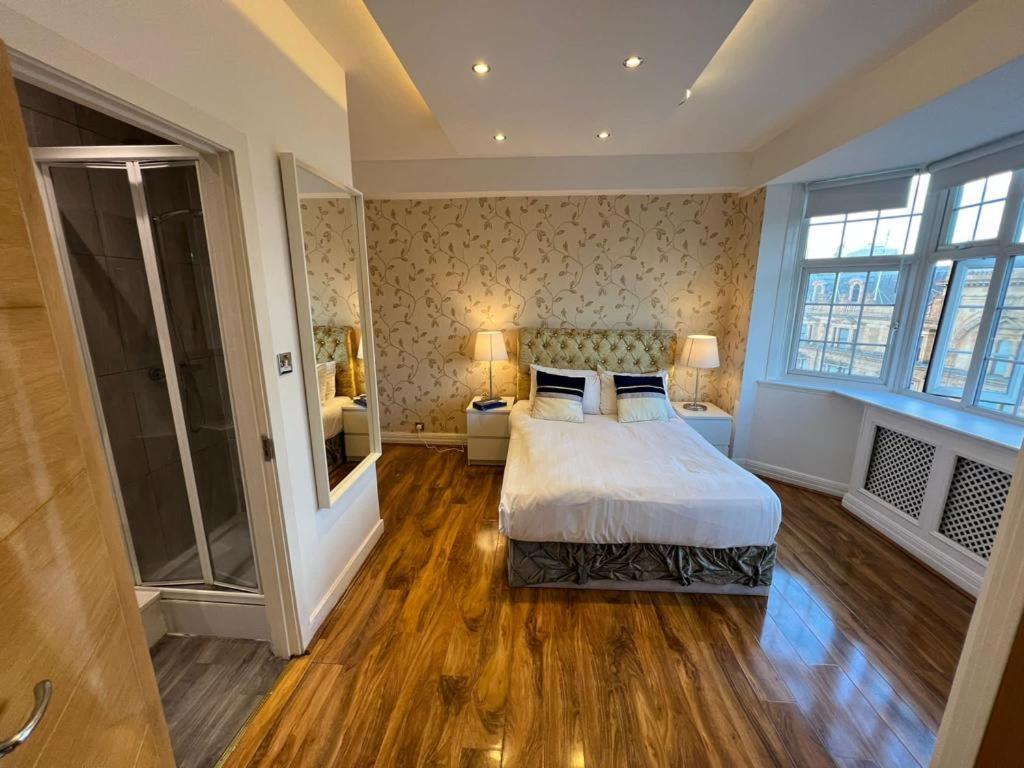 Knightsbridge Luxurious Residence - Facing Harrods 伦敦 外观 照片